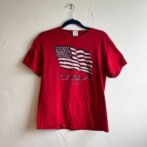 White Stag Tops - Vintage U.S.A. T-Shirt